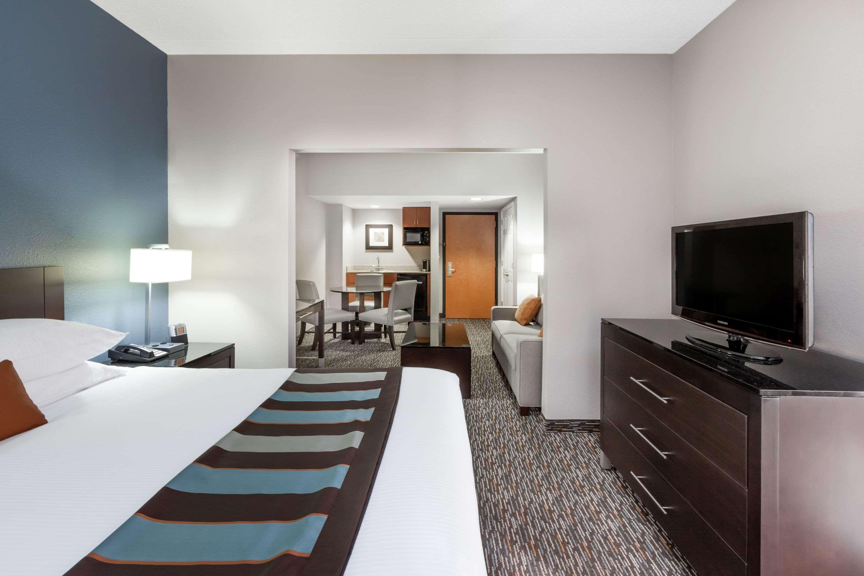Wingate By Wyndham Sylvania-Toledo Exterior photo
