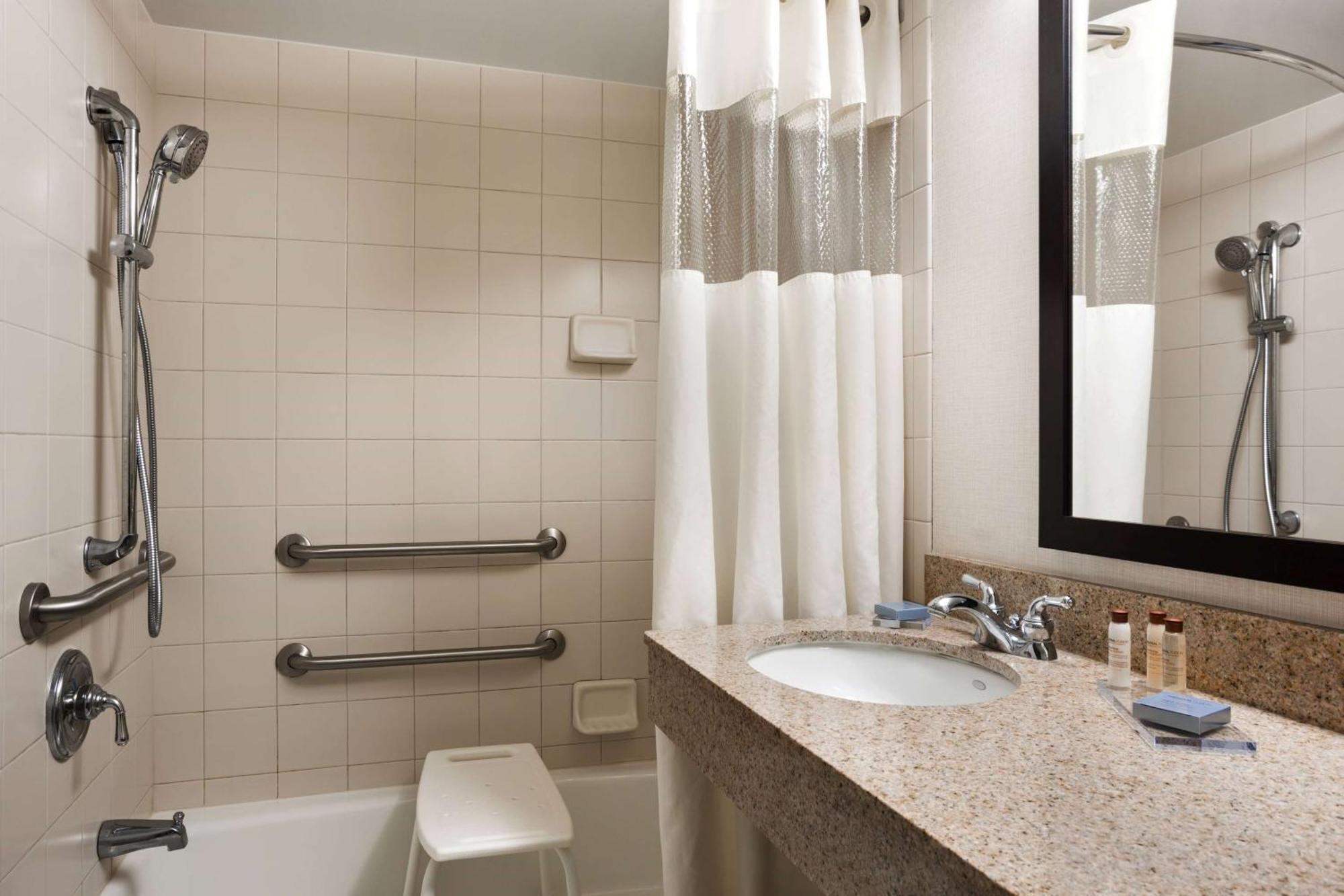 Wingate By Wyndham Sylvania-Toledo Exterior photo